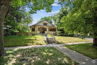 Building Photo - 1795 Glencoe St