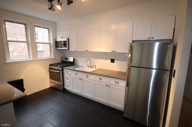 Foto del edificio - 3203 34th Ave