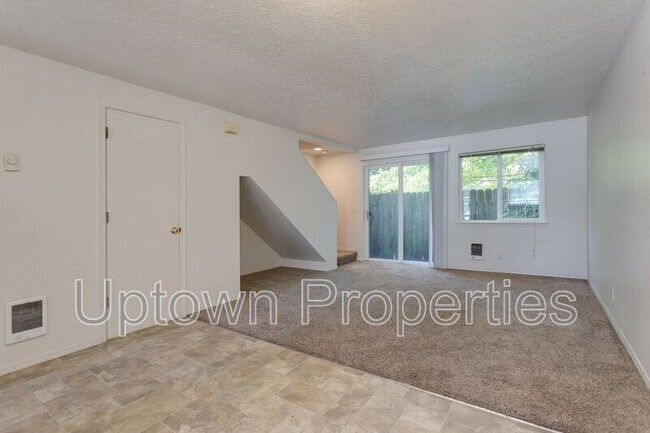 Foto del edificio - 228 SE 106th Ave