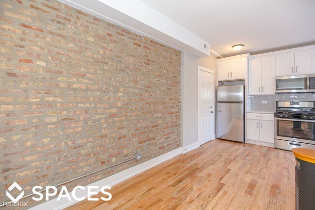 Building Photo - 820 W Cuyler Ave