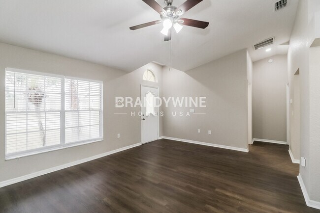 Foto del edificio - 18802 Whiterock Ln