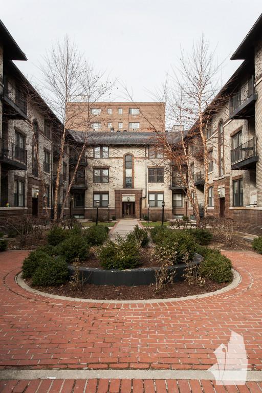 Primary Photo - 514 W Deming Pl