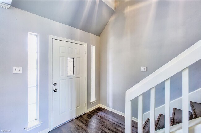 Building Photo - 4 br, 2.5 bath House - 25810 Mill Pond Ln