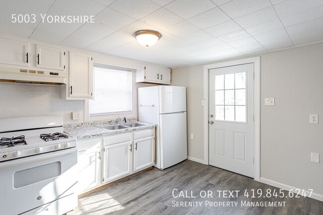 Foto del edificio - 5003 Yorkshire-