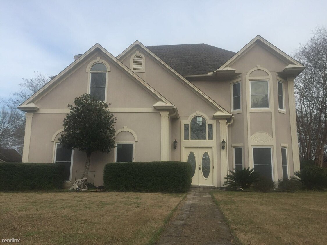 Primary Photo - 4 br, 3 bath House - 9320 Sturbridge Place