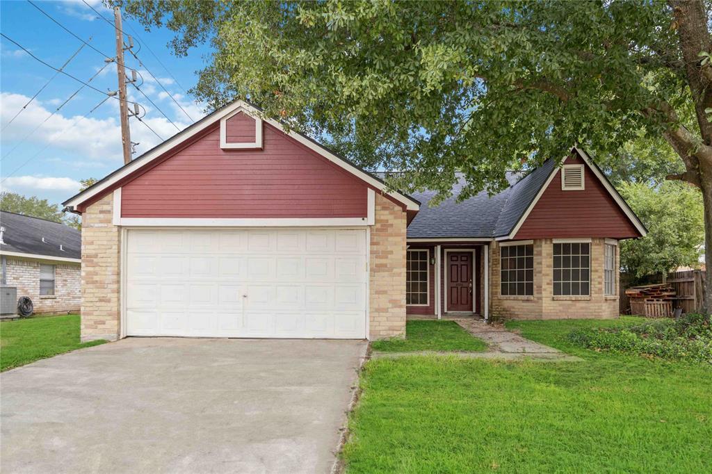 Foto principal - 20207 Misty Pines Dr