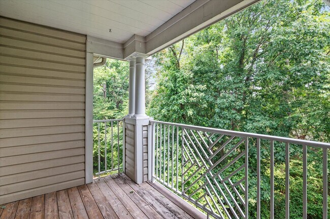 Foto del edificio - Piney Orchard Condo