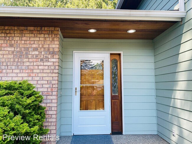 Building Photo - 3 br, 2 bath House - 2222 Cedar Lane
