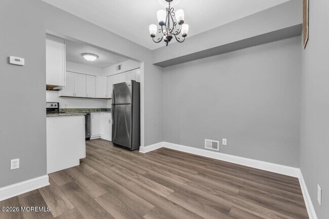 Foto del edificio - 803 Wellington Pl