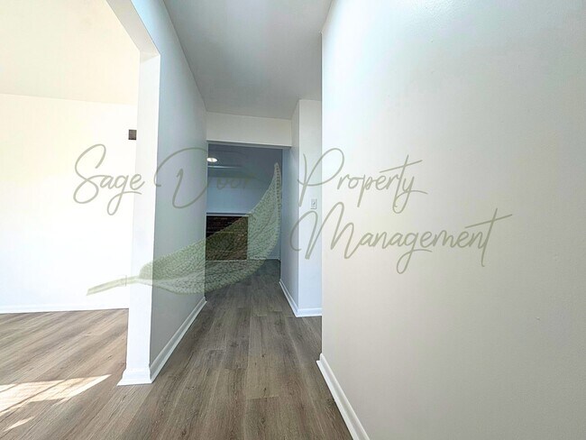 Building Photo - BEAUTIFUL HOME IN KANSAS CITY KANSAS