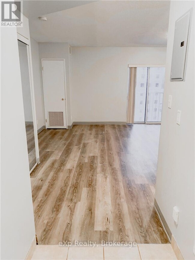 Building Photo - 593 Strasburg Rd