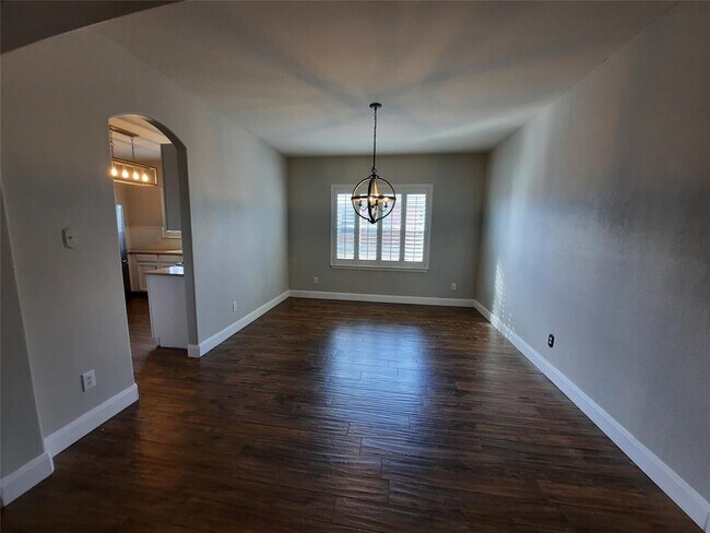 Building Photo - 3697 Juniper Hills Dr