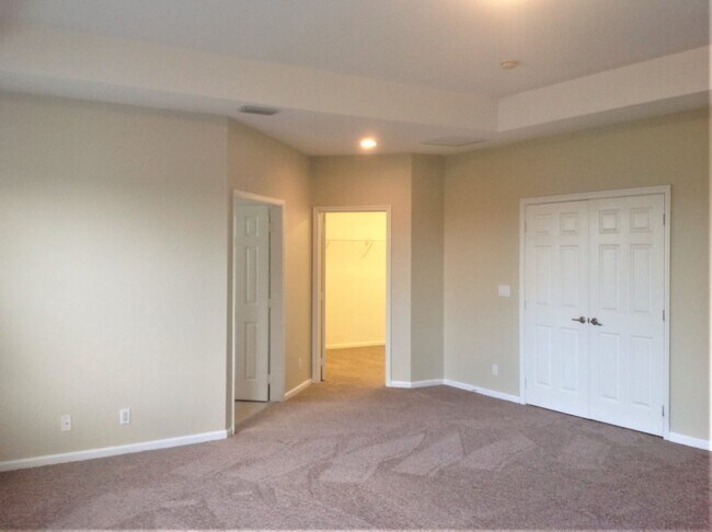 Foto del edificio - 4119 Woodhill Pl