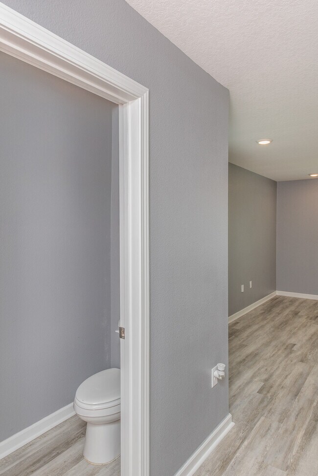 Foto del edificio - 5720 Blackhorse Cir
