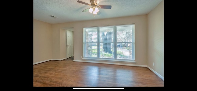 Building Photo - 2657 San Medina Ave