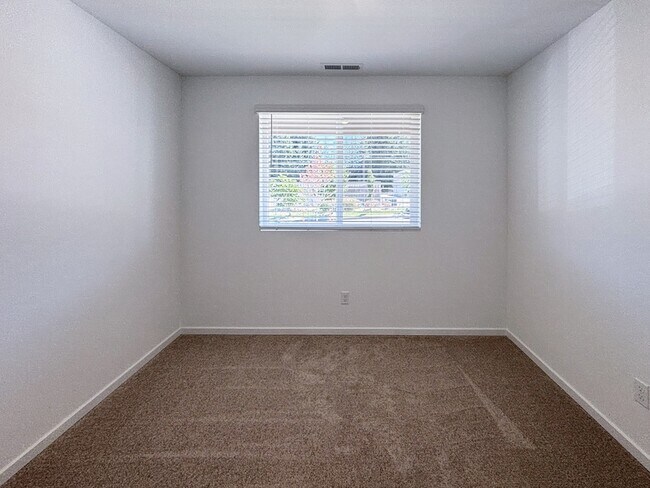 Foto del edificio - 25263 Todd Way