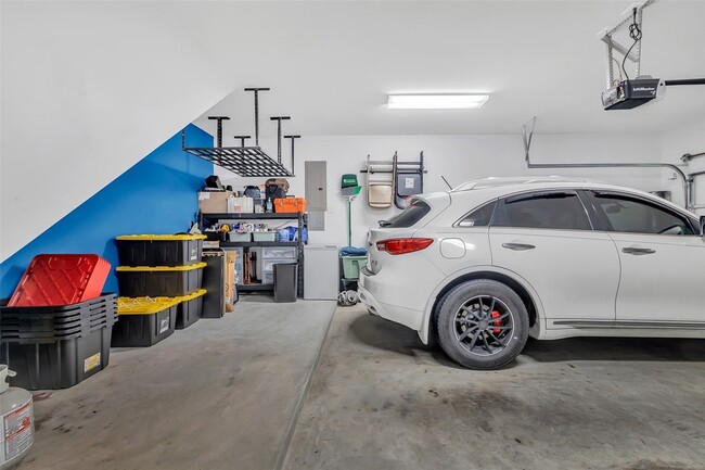 Building Photo - 5021 Nichols St