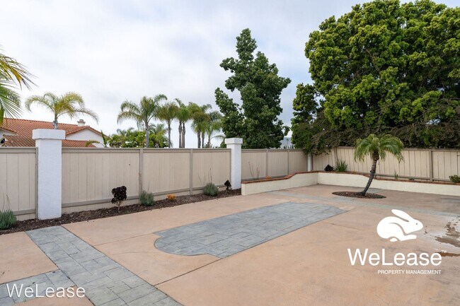 Building Photo - 3 br, 2.5 bath House - 1951 Rue Michelle