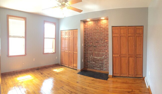 Foto del edificio - 3 Bedroom House in Lawrenceville