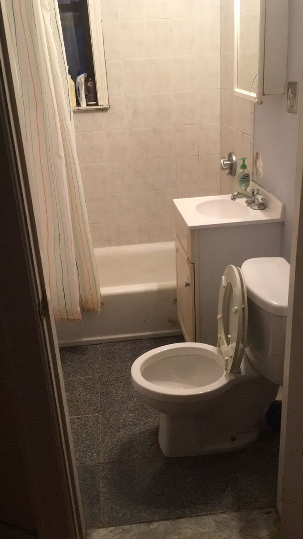 Building Photo - Allston 3 bedroom apartment 9/1