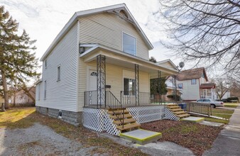 Building Photo - 1408 11th St