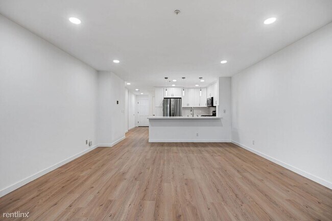 Foto del edificio - 3 br, 2 bath Condo - 303 Oak Court