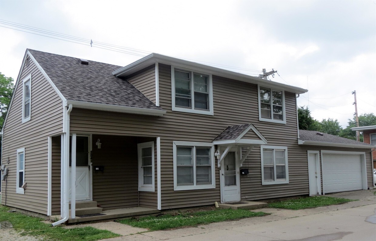Primary Photo - 704 W Western Ave
