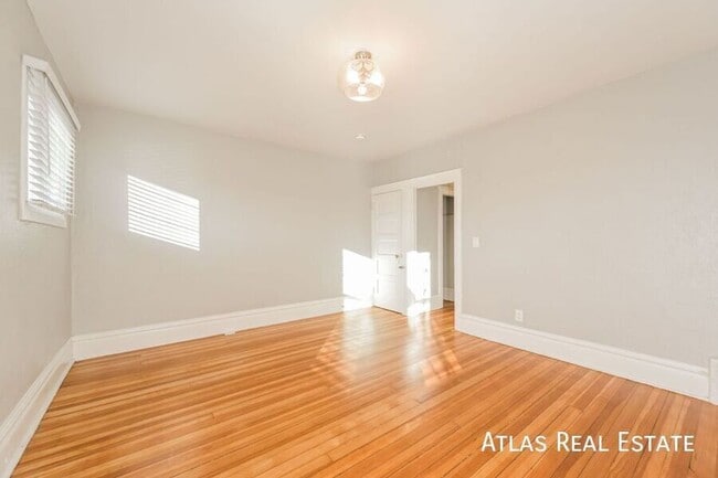 Foto del edificio - 476 N Washington St