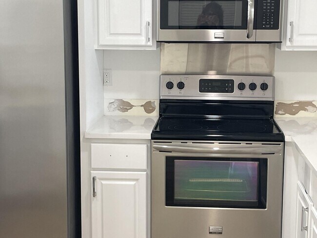 Building Photo - 844 Oak Harbour Dr