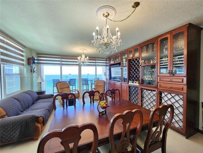 Foto del edificio - 3505 S Ocean Dr