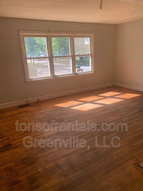 106 Hampton Ave, Gaffney, SC 29341 House Rental in Gaffney, SC