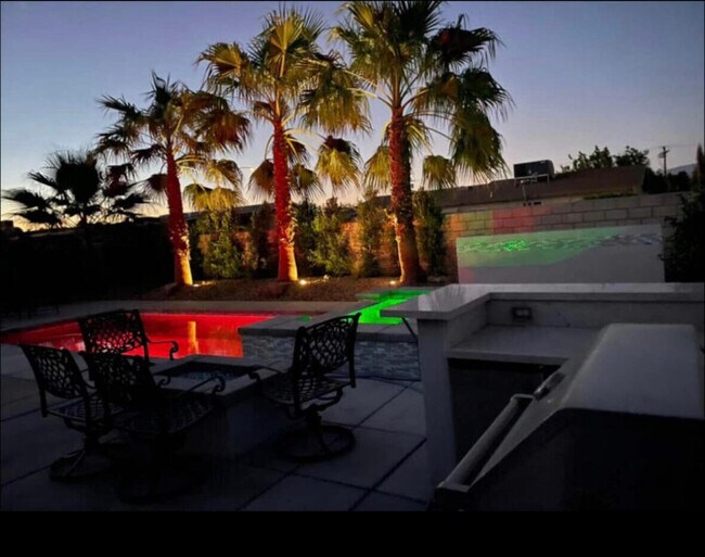 Building Photo - 82221 Crest Ave