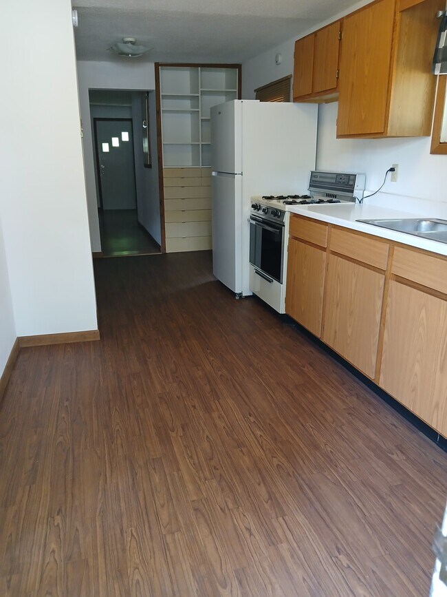 Building Photo - 444 Carola St