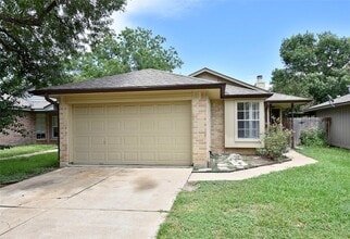 Building Photo - 1814 Brickarbor Dr