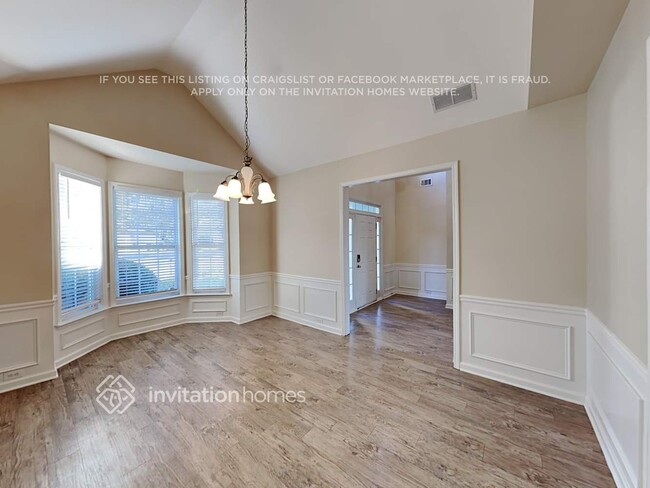 Foto del edificio - 5115 Fieldstone View Cir