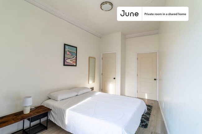 Photo - Private bedroom in 4 bed/1.5 bath Home