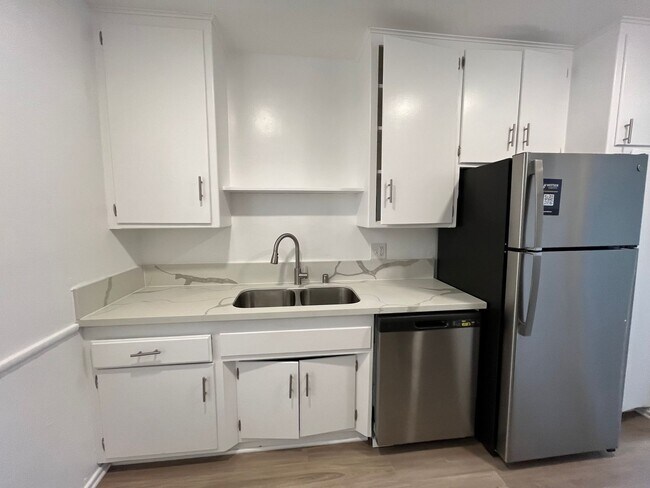Foto del interior - 7057 Lanewood Ave