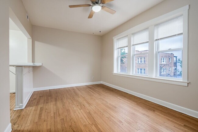 Foto del edificio - 3722 W Altgeld St