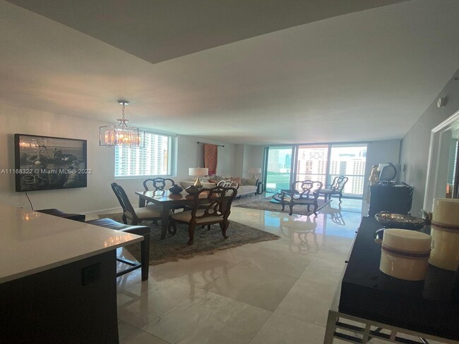Building Photo - 500 Brickell Ave