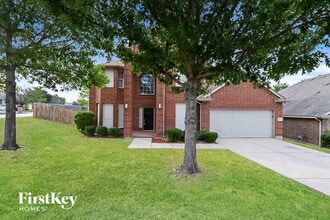 Building Photo - 8606 Granville Dr