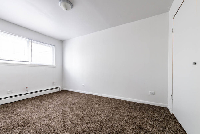 Foto del interior - 8901 S Cottage Grove Ave
