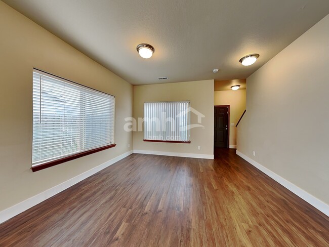 Foto del edificio - 1115 SE Rollins Avenue