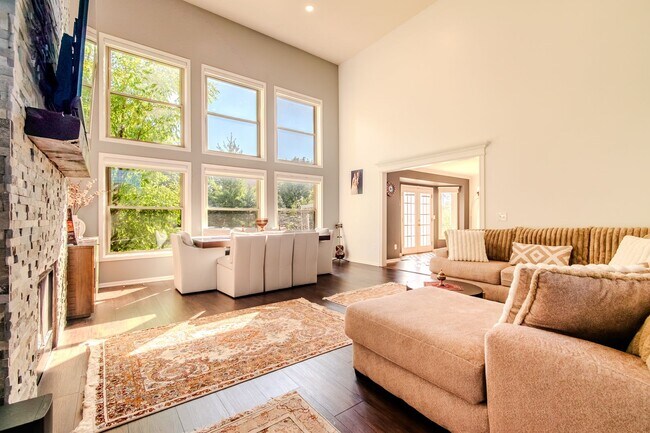 Foto del edificio - 56194 Birkdale Dr