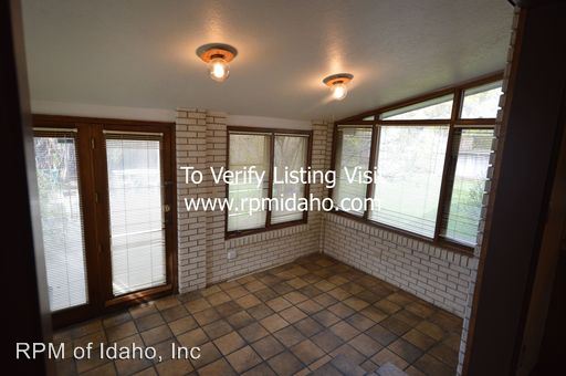 Building Photo - 5531 N Mitchell St