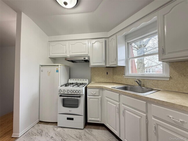 Foto del edificio - 157-54-157-20 20th Rd