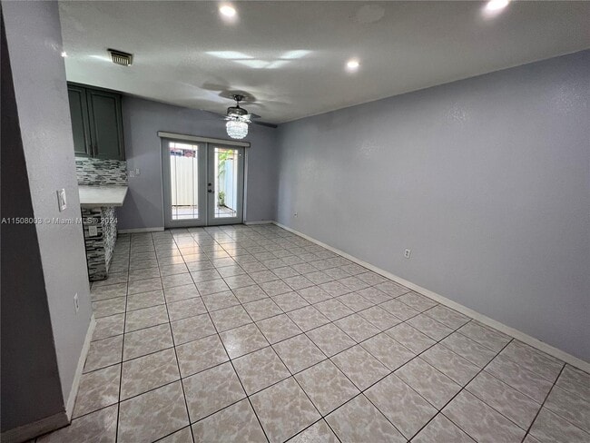 Building Photo - 10644 NW 87th Ct
