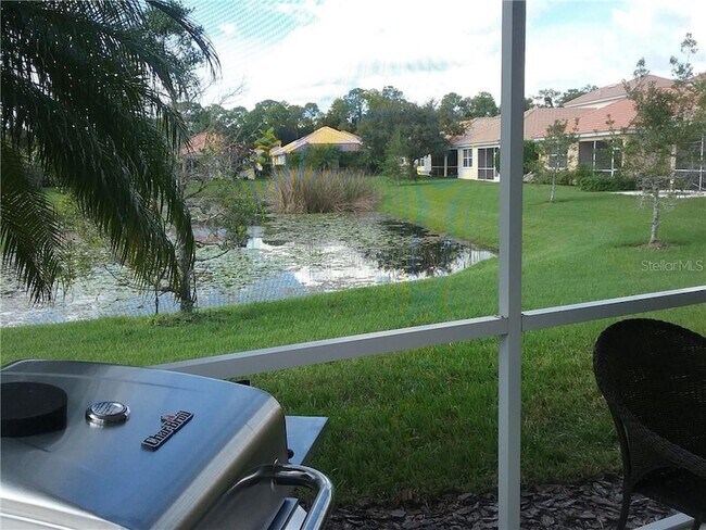 Foto del edificio - 5808 Nesters Ln