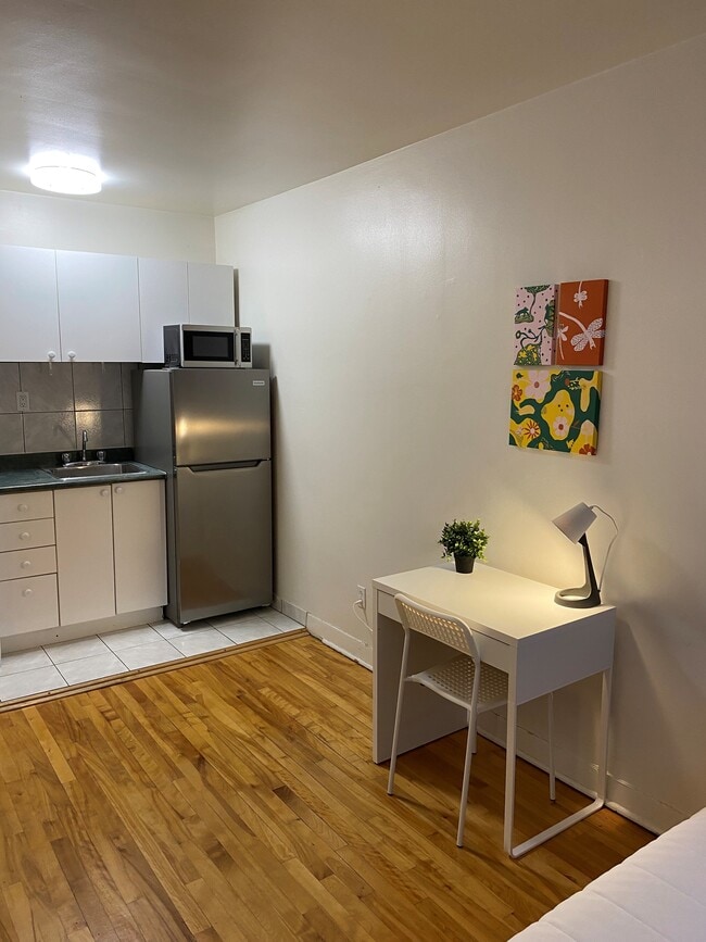 Photo du bâtiment - 3466 Rue Aylmer
