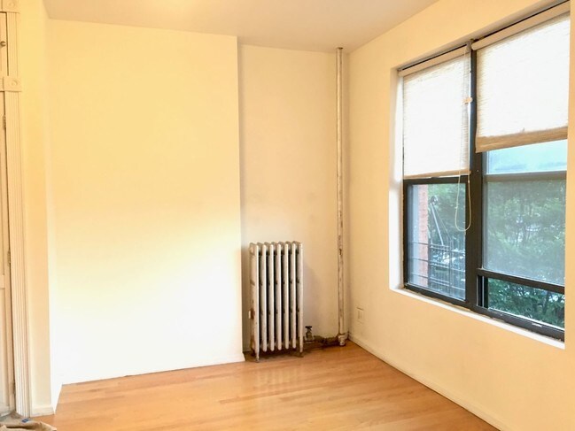 Foto del edificio - 631 Grand Ave