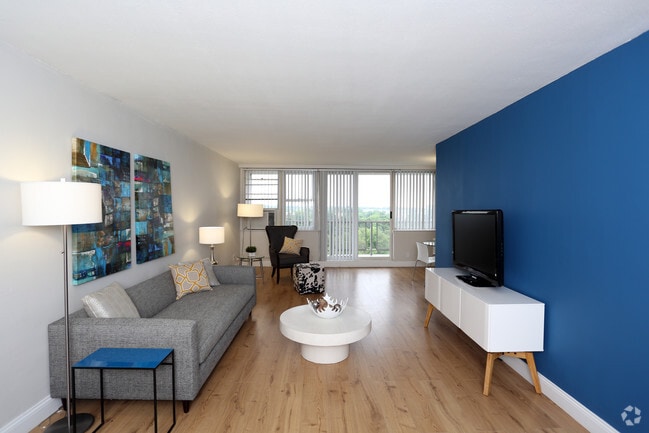 Interior Photo - Chestnut Hill Tower